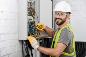 prix services electriciens laval